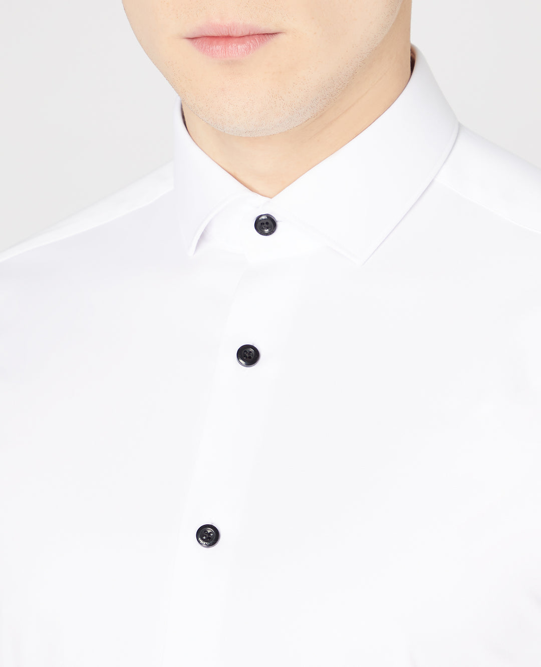 Remus Uomo – Slim Fit – White – Rome Long Sleeve Formal Shirt with Black Buttons