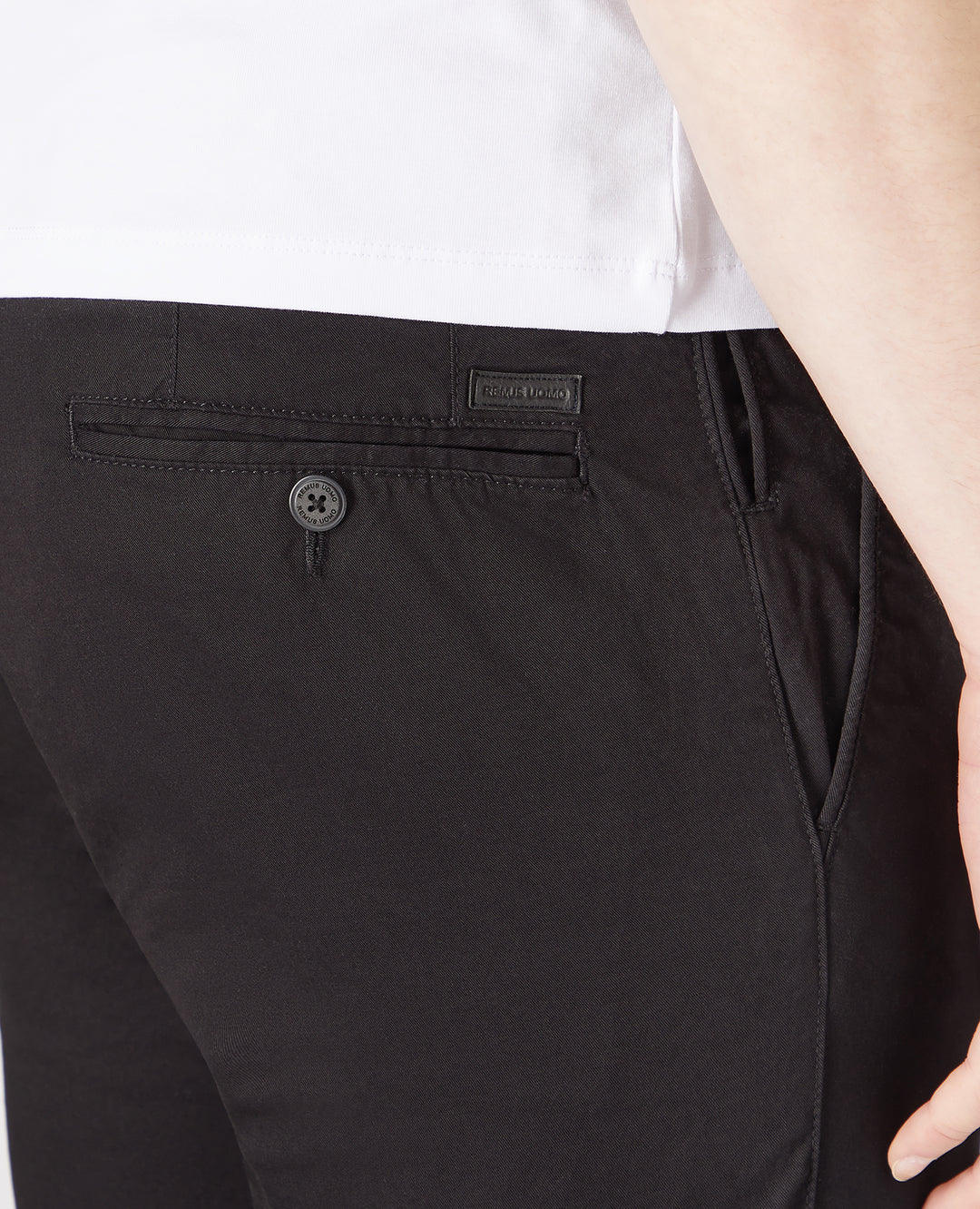 Remus Uomo – Emilio Slim Leg Chinos – Black
