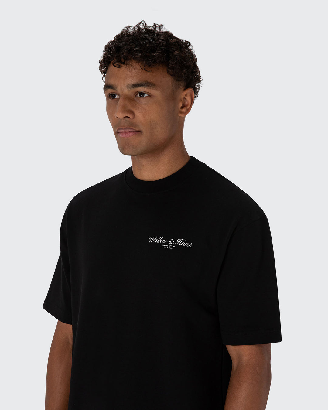 Walker &amp; Hunt – Relaxed Fit – Black – Atelier T-Shirt