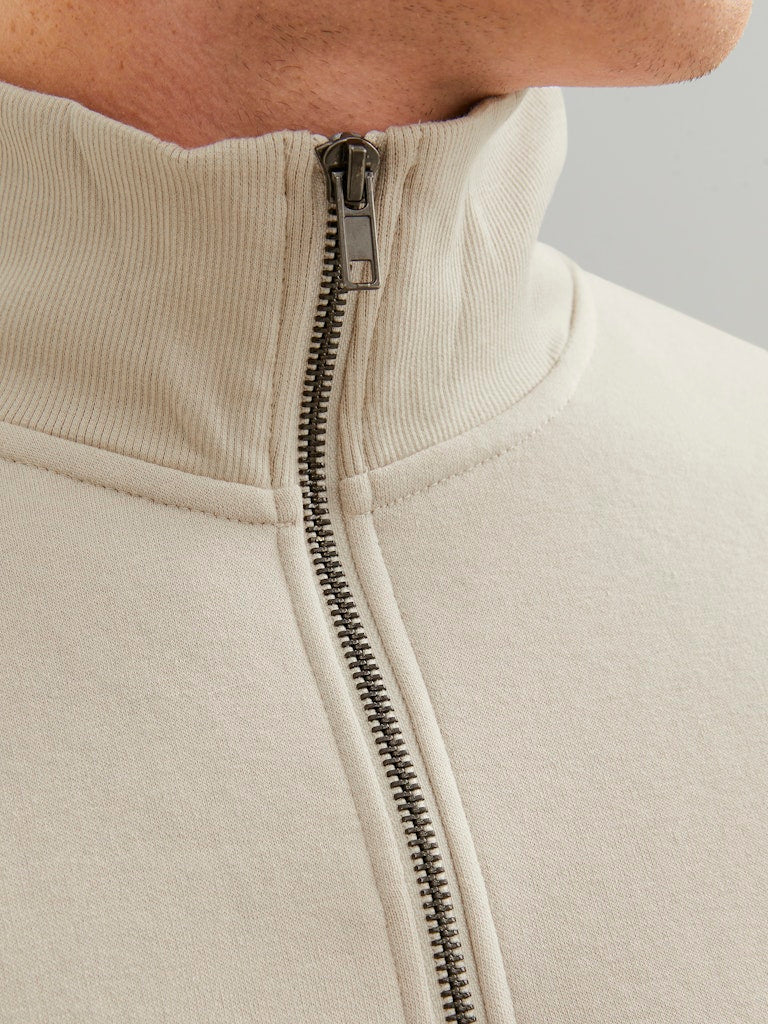 Jack &amp; Jones – Bradley – Relaxed Fit – Half Zip Jumper