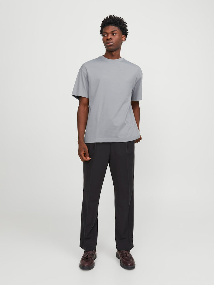 Jack & Jones – Loose Fit – Organic Cotton T-Shirt (Black / White / Ultimate Grey)