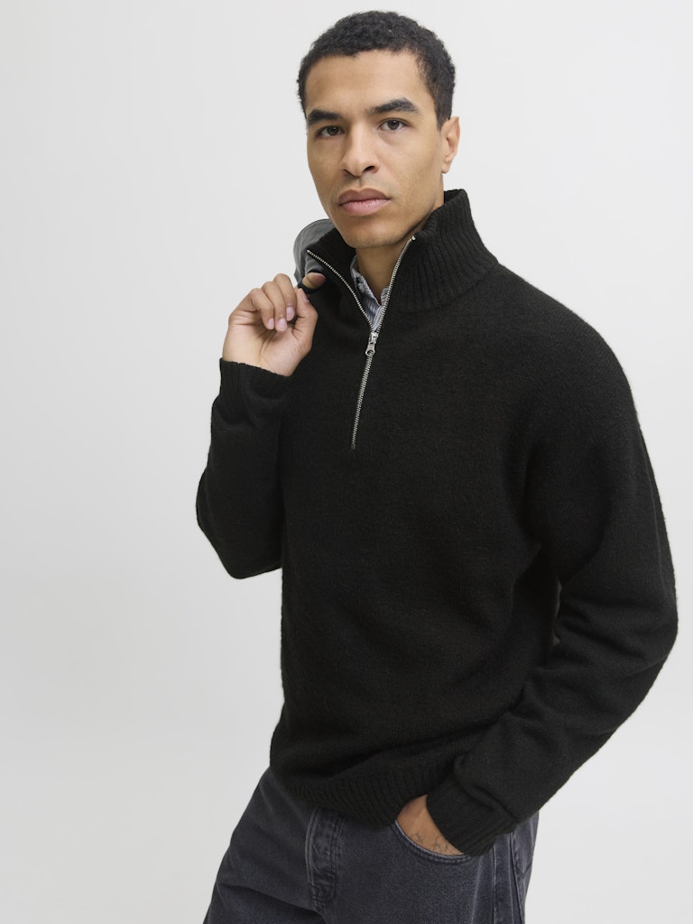 Jack &amp; Jones – Black - Relaxed Fit –Half Zip Jumper