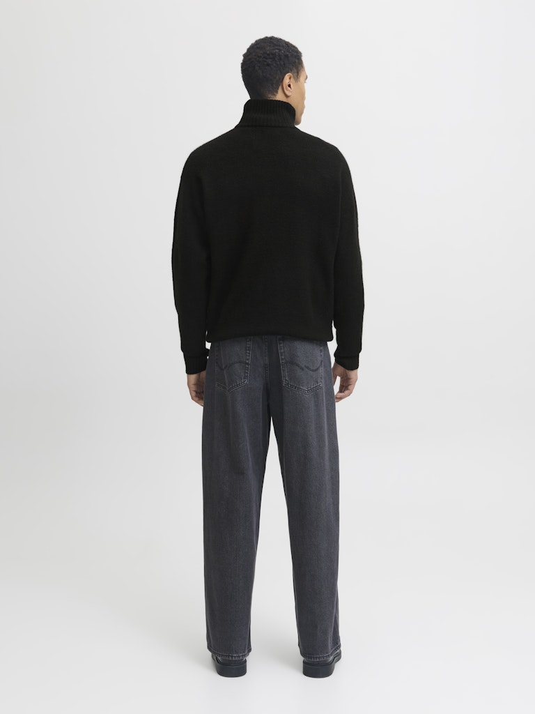 Jack &amp; Jones – Black - Relaxed Fit –Half Zip Jumper
