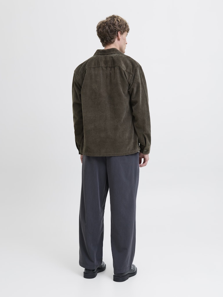 Jack &amp; Jones – Relaxed Fit – Black Olive – Corduroy Overshirt