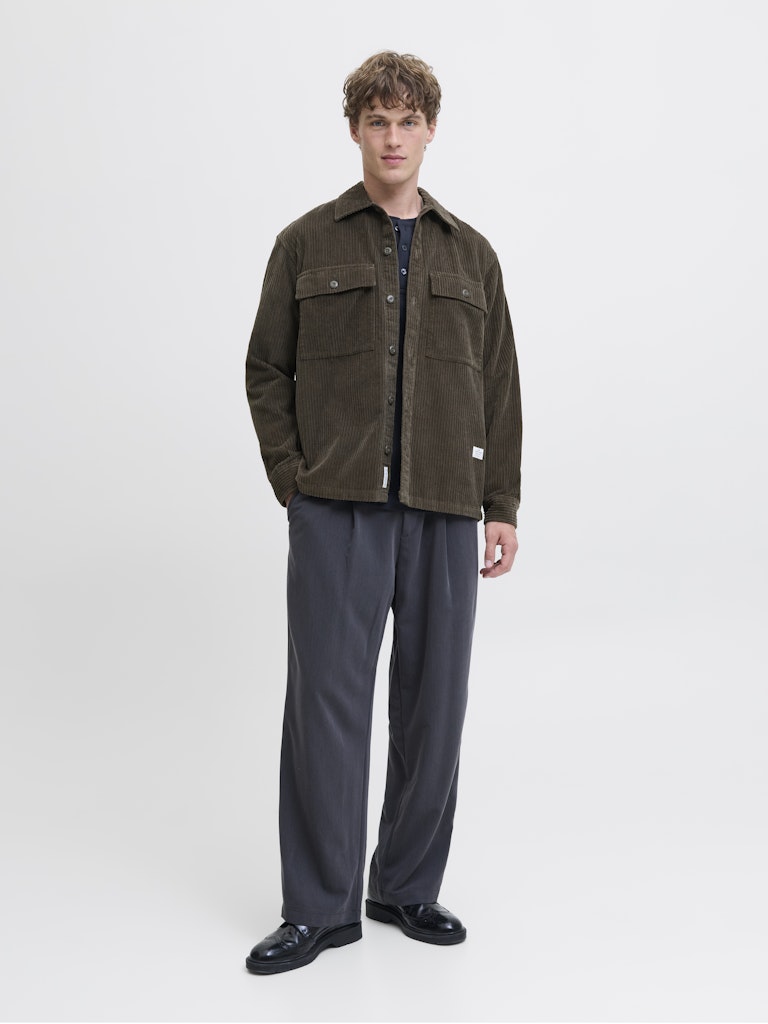 Jack &amp; Jones – Relaxed Fit – Black Olive – Corduroy Overshirt