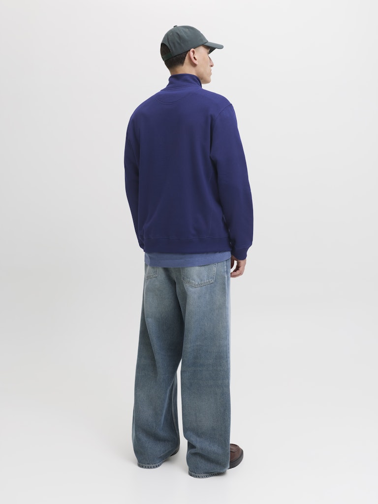 Jack &amp; Jones – Relaxed Fit – Half Zip Jumper