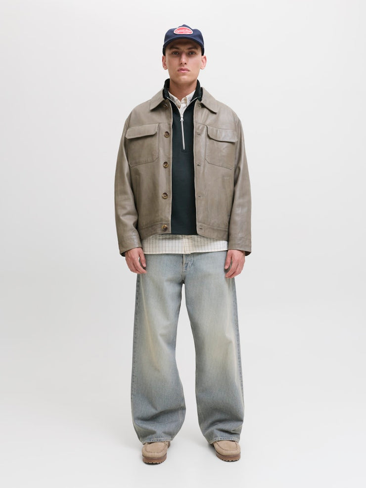 Jack & Jones – Relaxed Fit – Forest River – High Neck Zip Sweatshirt