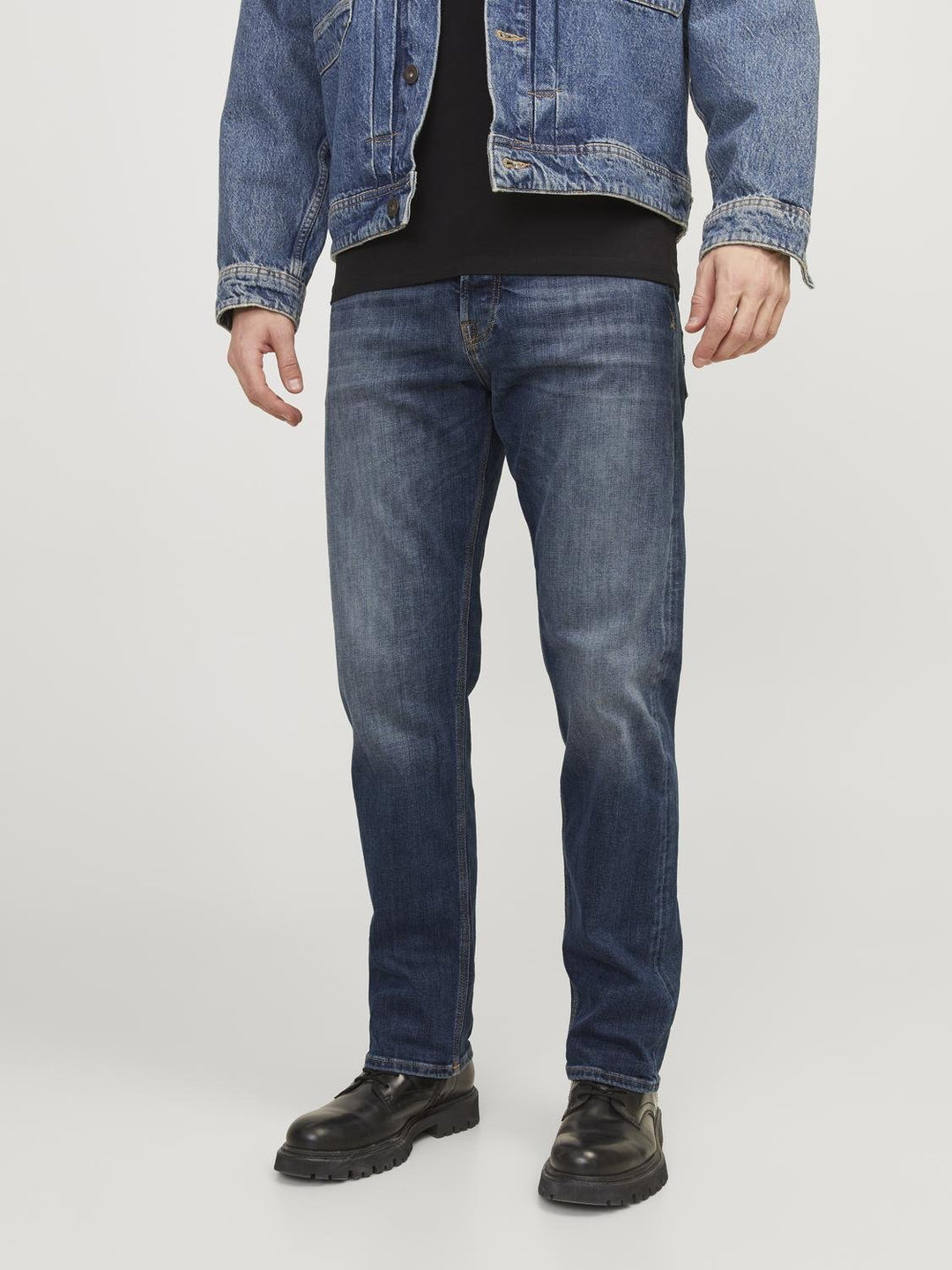 Jack &amp; Jones Chris Relaxed Jeans