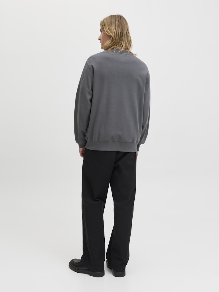 Jack &amp; Jones – Relaxed Fit – Round Neck - Sweatshirt