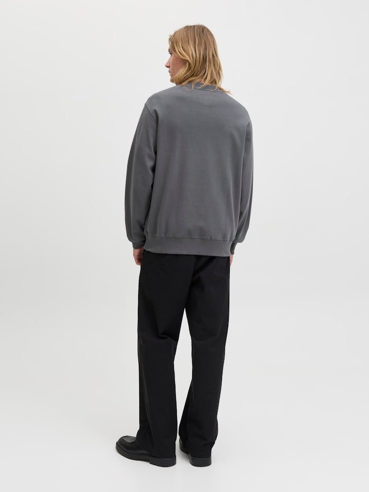 Jack & Jones – Relaxed Fit – Volcanic Ash – Branding Crew Neck Sweatshirt