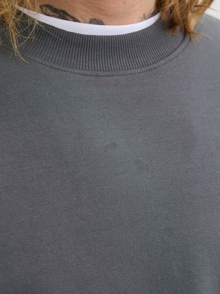 Jack & Jones – Relaxed Fit – Volcanic Ash – Branding Crew Neck Sweatshirt