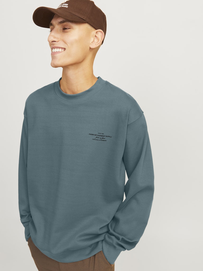 Jack &amp; Jones – Relaxed Fit – Round Neck - Sweatshirt