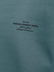 Jack & Jones – Relaxed Fit – Goblin Blue – Branding Crew Neck Sweatshirt