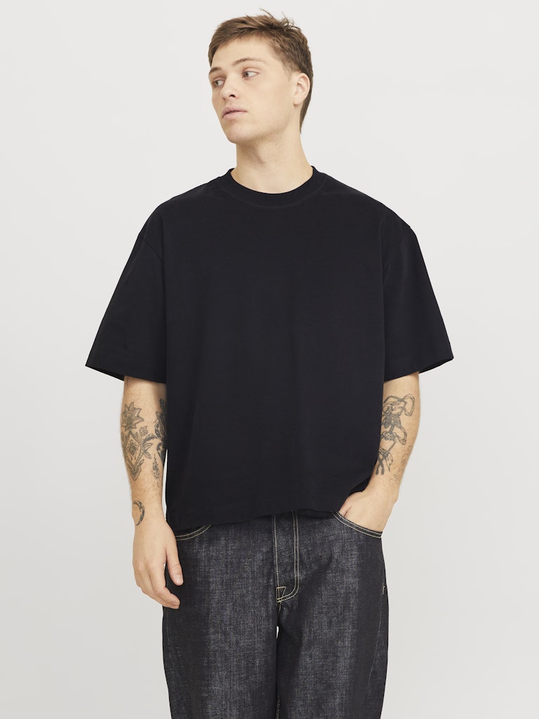 Jack &amp; Jones – Oversize Cropped Fit – Black – JCOBLANKS Heavy Tee