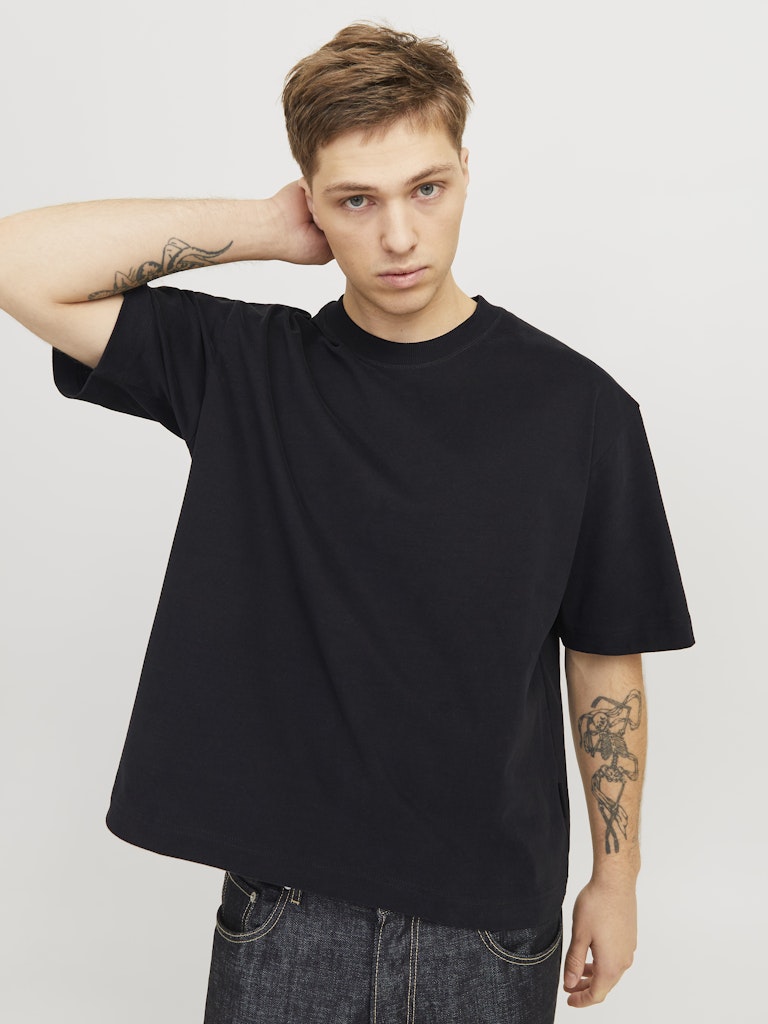 Jack &amp; Jones – Oversize Cropped Fit – Black – JCOBLANKS Heavy Tee