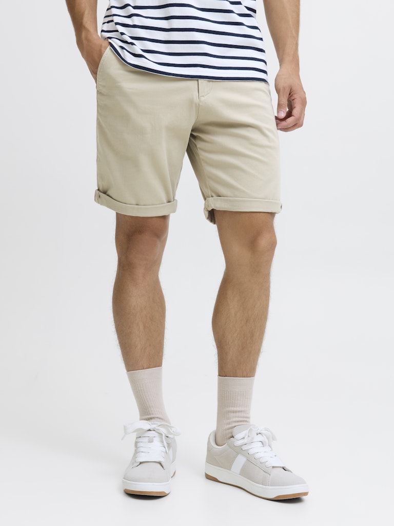 Jack &amp; Jones – Bowie Solid Chino Shorts