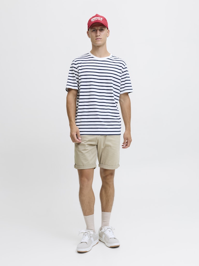 Jack &amp; Jones – Bowie Solid Chino Shorts