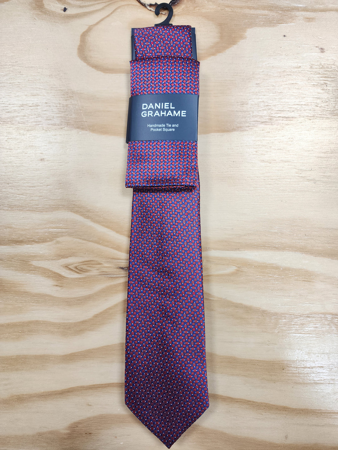 Daniel Grahame – Tie and Pocket Square Set