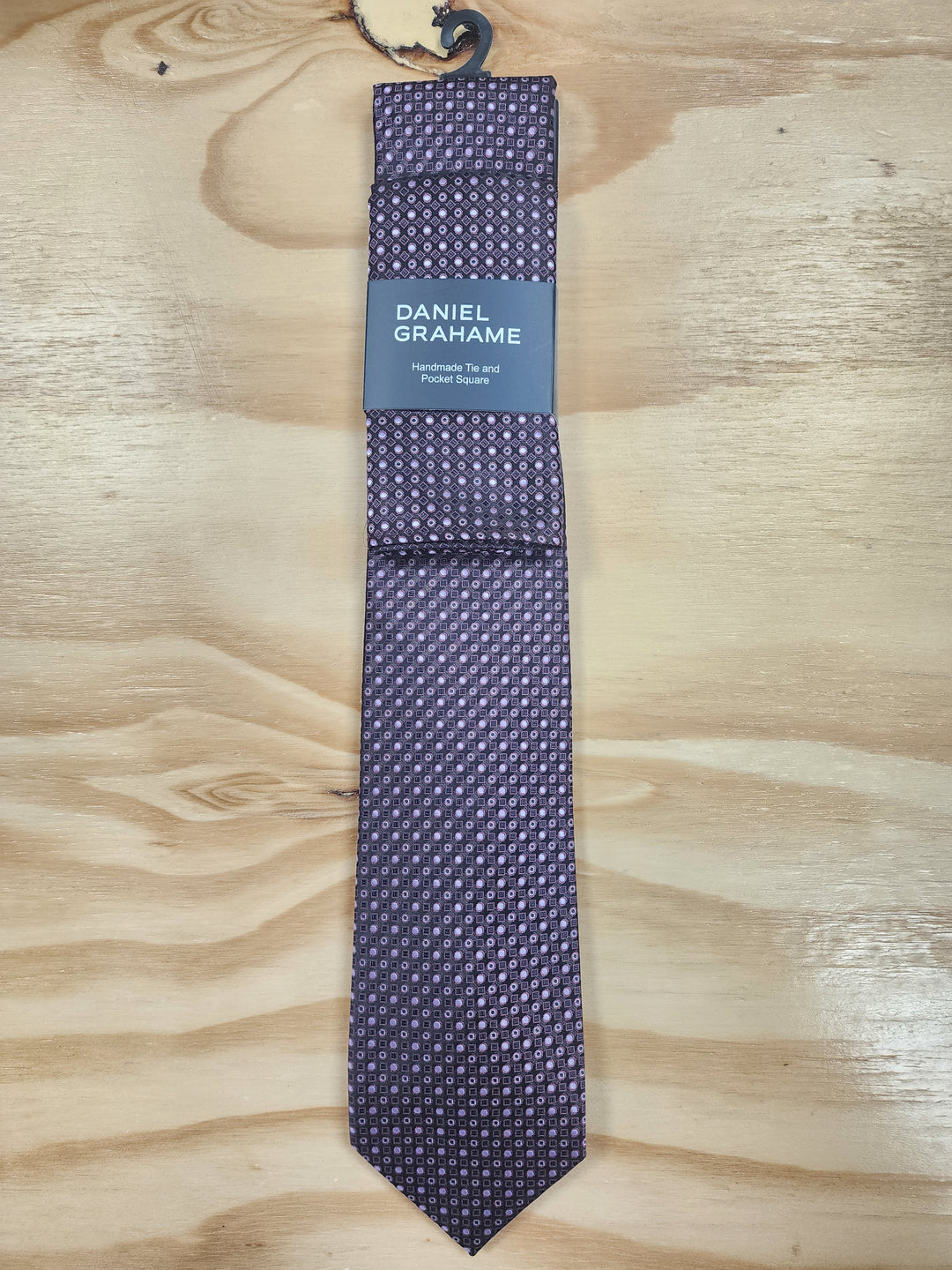 Daniel Grahame – Tie and Pocket Square Set
