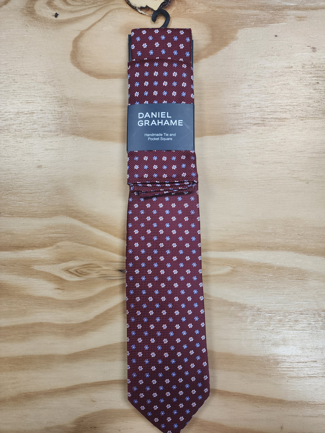 Daniel Grahame Tie &amp; Pocket Square Set