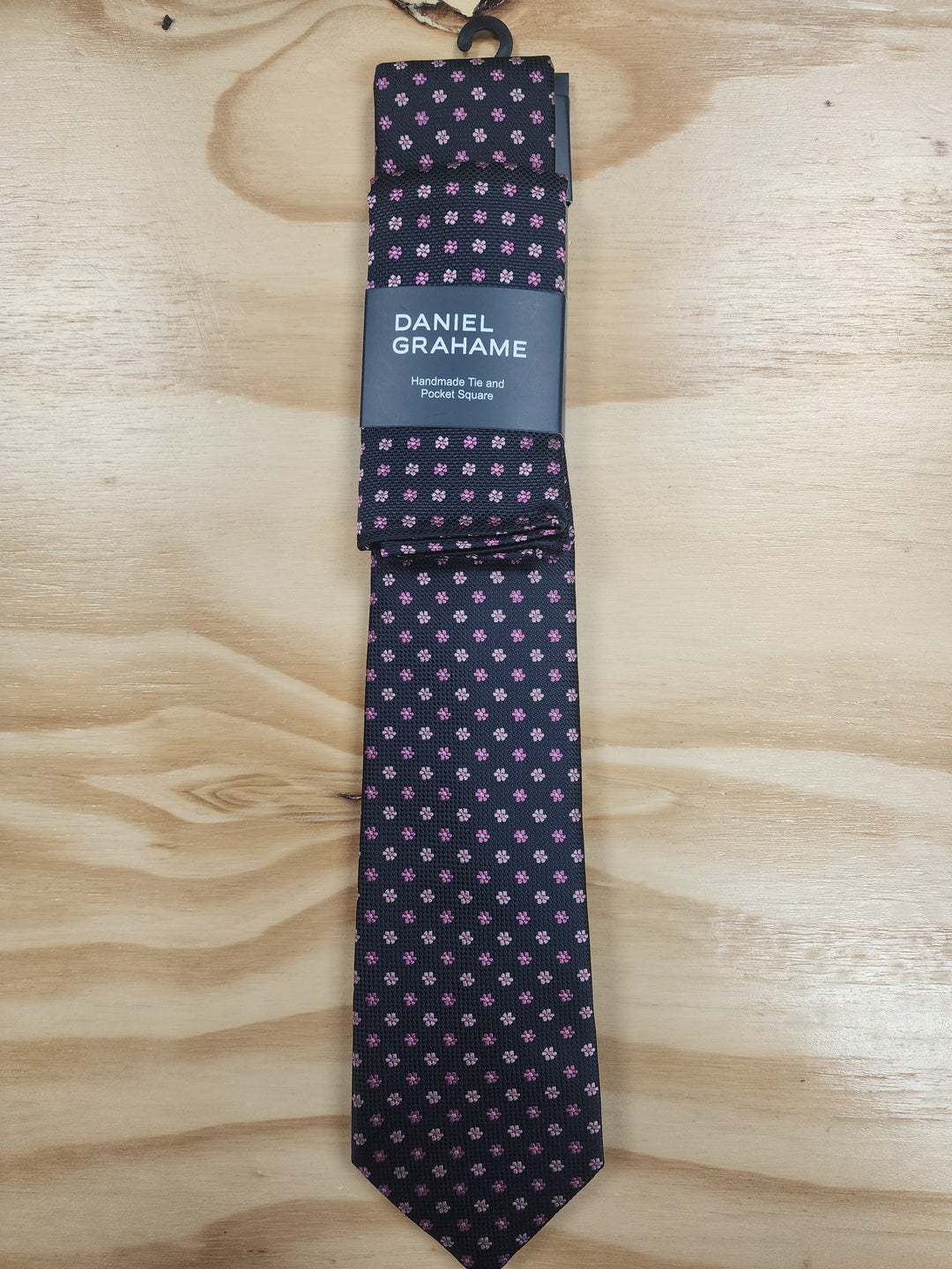 Daniel Grahame Tie &amp; Pocket Square Set