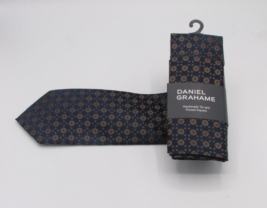 Daniel Grahame Tie &amp; Pocket Square Set