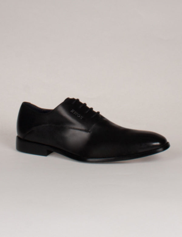 Bowe and Bootmakers Simonds Shoe